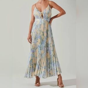 NWT ASTR The Label Yellow/Purple Loralee Floral Pleated Midi/Maxi Dress Size S
